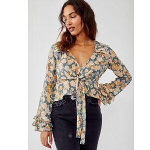 Free People Maybel Floral Blouse Women’s Size M Ruffled Tie Front Pleated Peplum